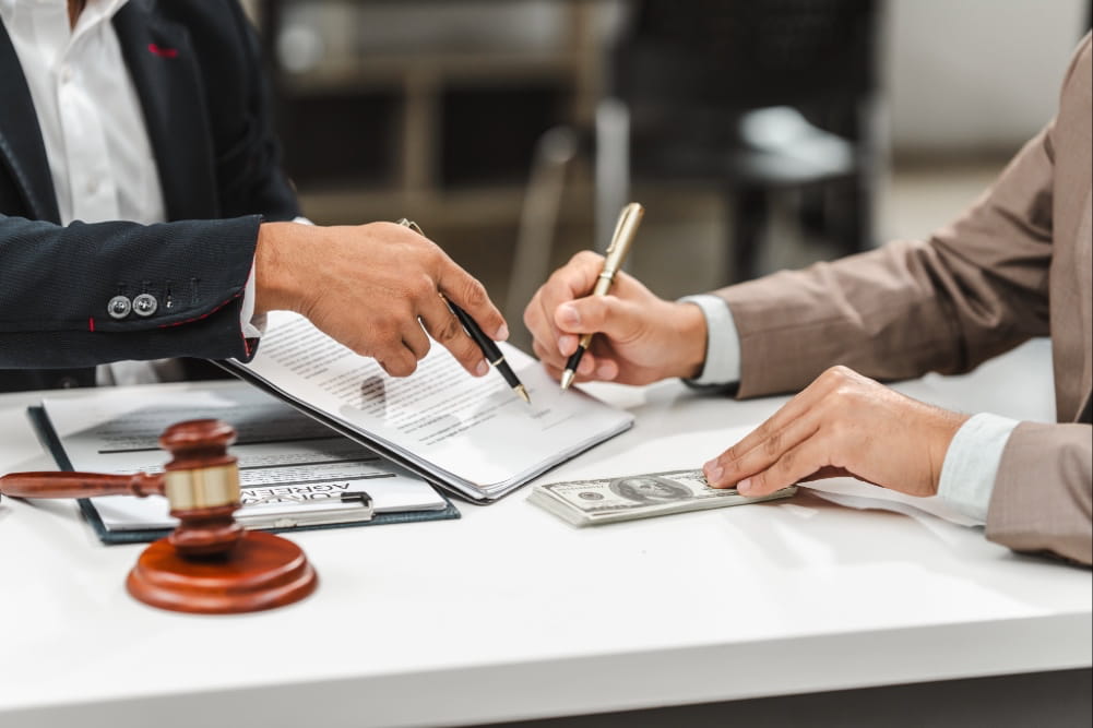 how much does a criminal defense lawyer cost in tennessee